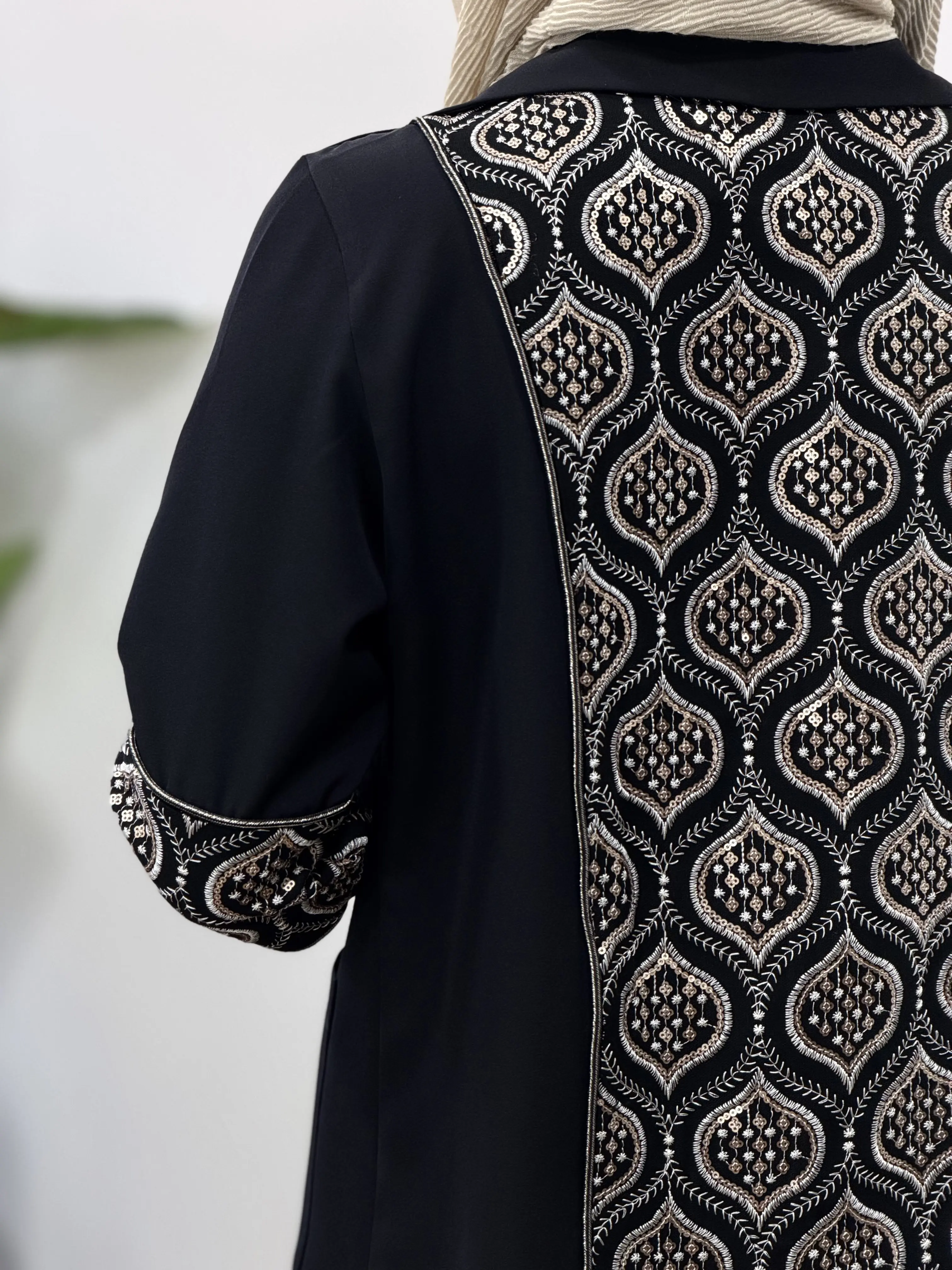 مانتو مجلسی سوزندوزی آیسو نگارین